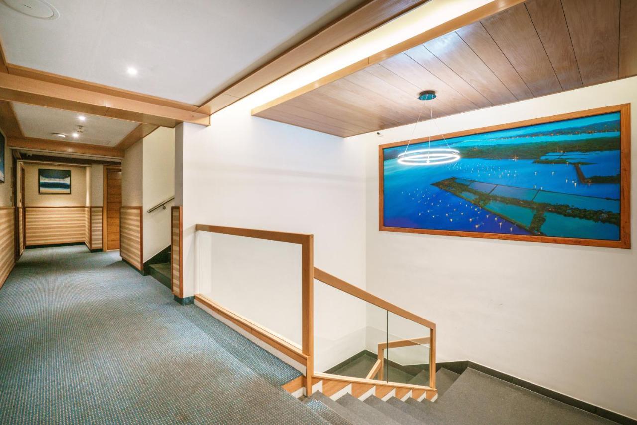 Townbridge Hotels & Suites Kochi Zewnętrze zdjęcie