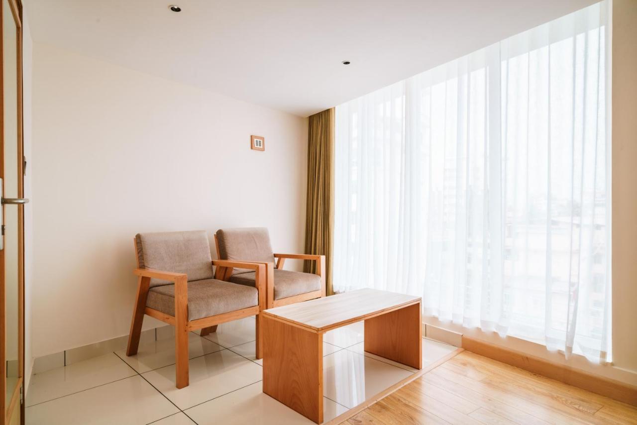 Townbridge Hotels & Suites Kochi Zewnętrze zdjęcie