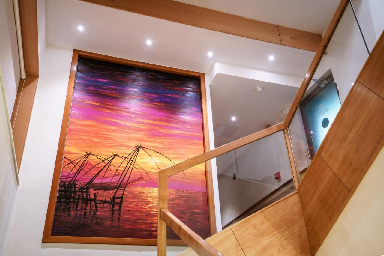 Townbridge Hotels & Suites Kochi Zewnętrze zdjęcie