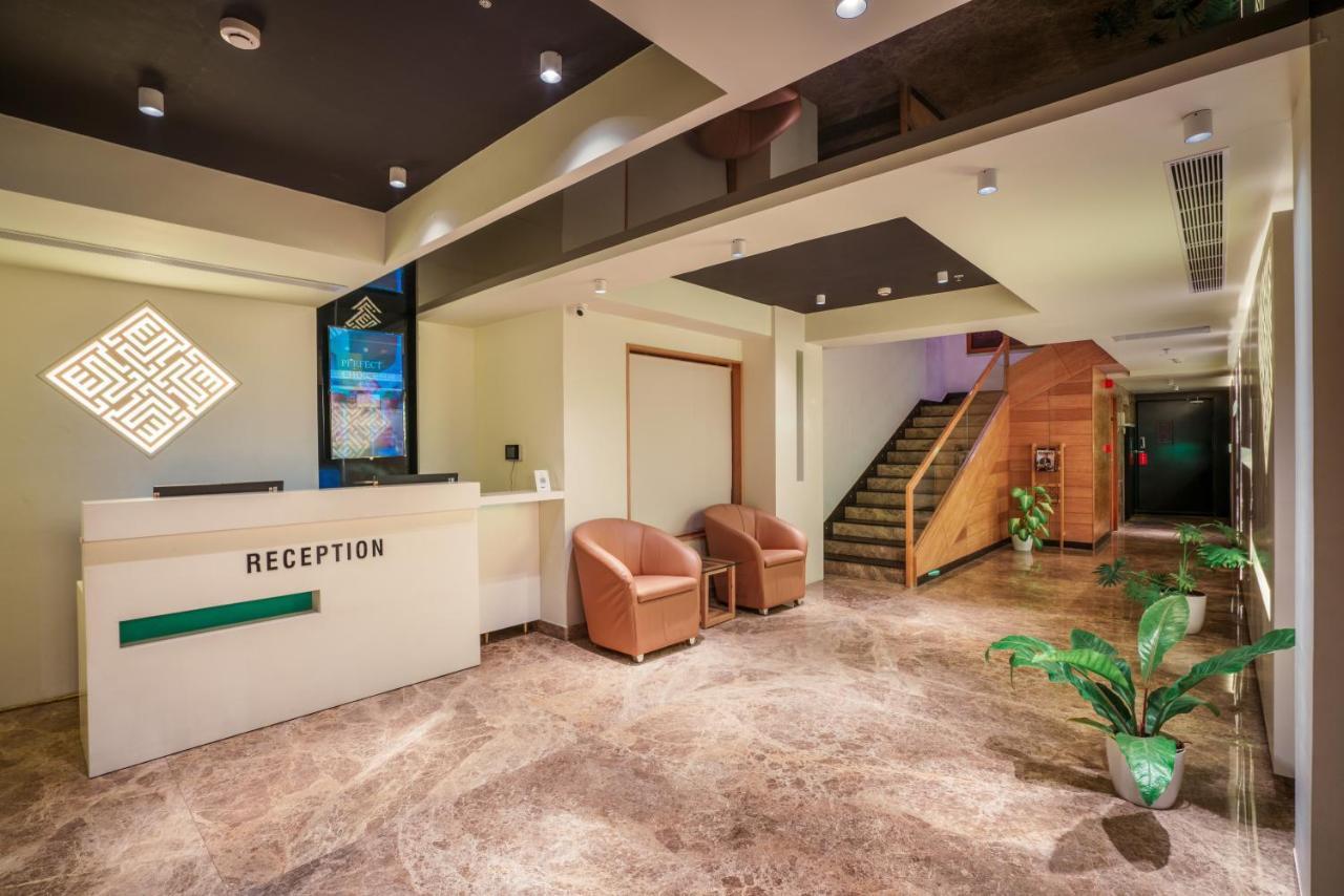 Townbridge Hotels & Suites Kochi Zewnętrze zdjęcie