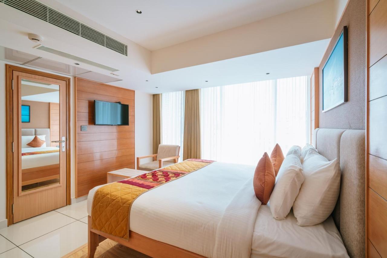 Townbridge Hotels & Suites Kochi Zewnętrze zdjęcie