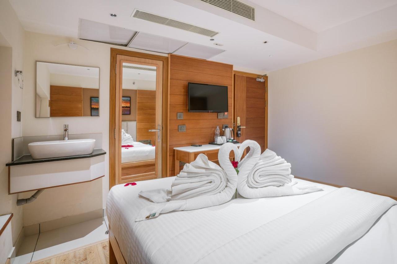 Townbridge Hotels & Suites Kochi Zewnętrze zdjęcie